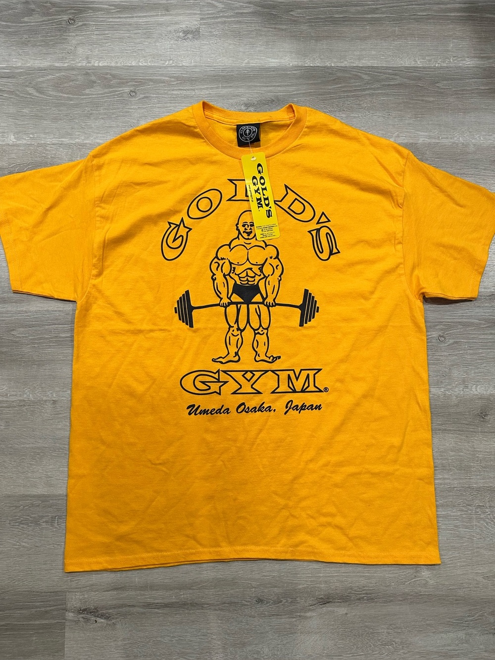 H117 NWT Gold’s Gym Umeda Osaka, Japan Exclusive Short Sleeve Stretch T-shirt XL